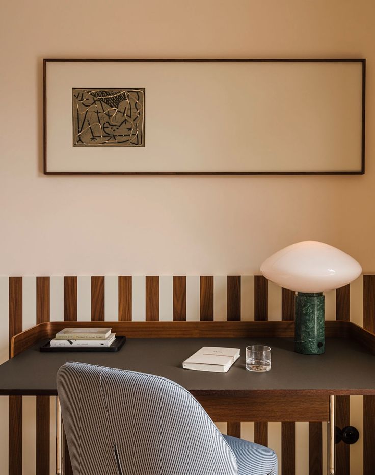 58b793df935769cbfdd2ef2ffa9855b8